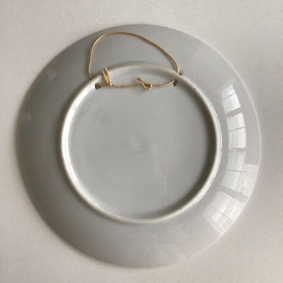 Vintage PAIR Wall Fruit Plates 6 1/4” Hand Painted Gold Rim Kitchen Farmhouse - Picture 16 of 16